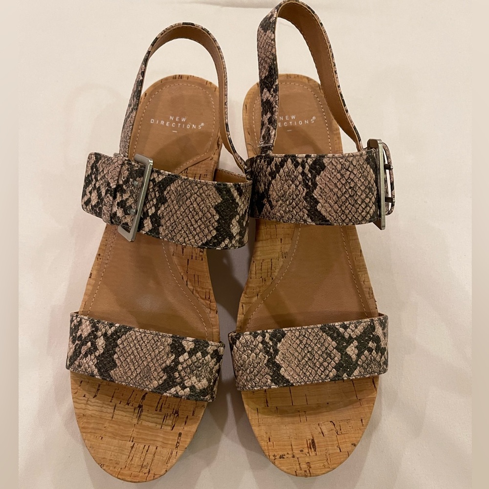 New Directions Animal Print Heels in Size 9